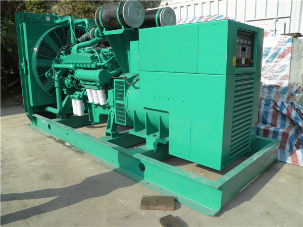 广平出租发电机 发电机组厂家：柴油发电机组的控制屏的作用是什么？