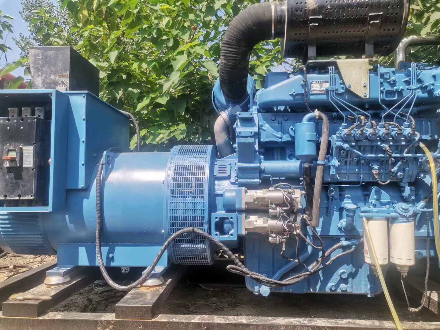 广平详细说明降低 800kW 柴油发电机输出电流波动的方法
