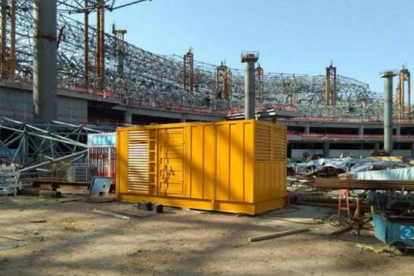 广平发电机出租如何判断空气滤清器是否需要更换？