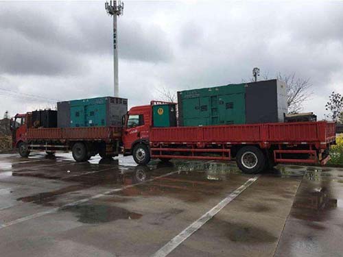 广平涂抹密封胶后，需要等待多长时间才能安装水冷式机油散热器密封件？